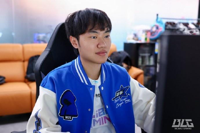 BLG发布EWC预选赛赛前返图：最近赛程有些密集，大家辛苦了